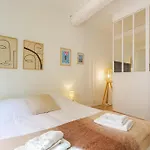 Cocon Et Paisible Au Coeur Du Vieux דירה
