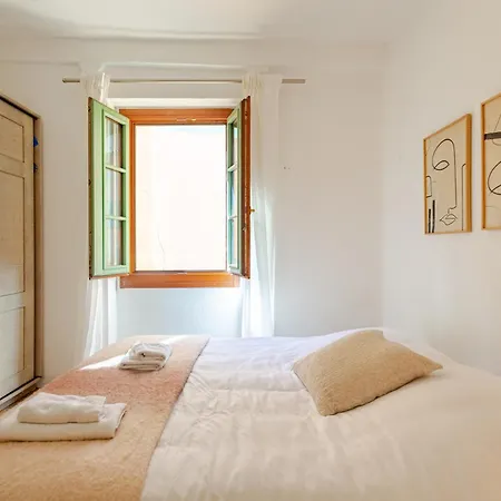 Апартаменты Cocon Et Paisible Au Coeur Du Vieux